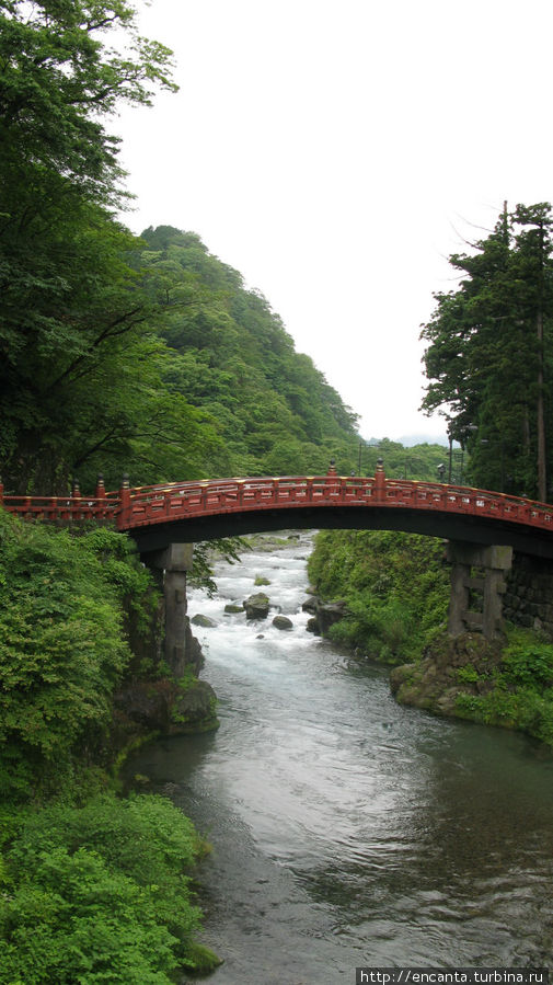 мост императора, для обычных людей закрыт Япония
