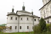 Покровский храм был снова освящен только в 1997 году на праздник Покрова Пресвятой Богородицы. В 2002 году начались работы по его росписи, главным образом, силами братии.