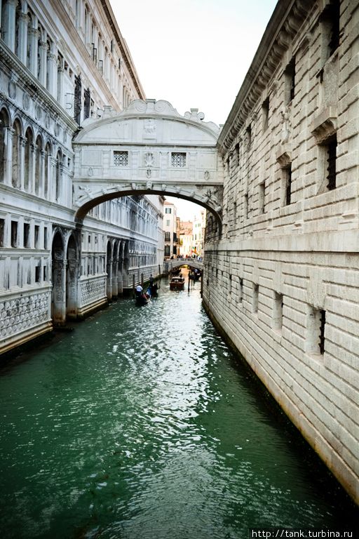 Венеция. Между масок и гондол Венеция, Италия