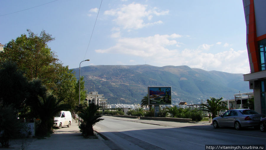 Еще Влера Влёра, Албания
