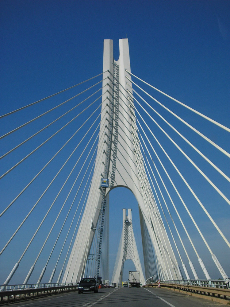 Мост через реку Араде бли