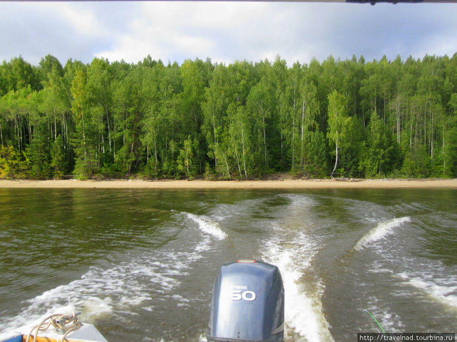 Рассекая на моторной лодке Камскую гладь.. :) Добрянка, Россия