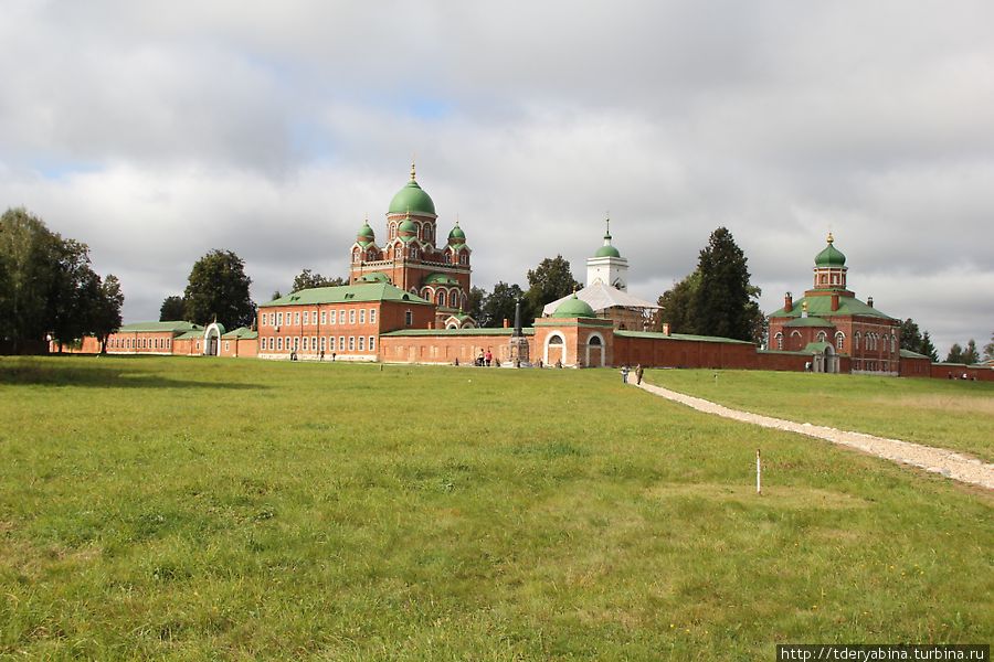 Спасо-Бородинский монастырь. Возведен на месте гибели генерала А.А.Тучкова его вдовой М.М.Тучковой