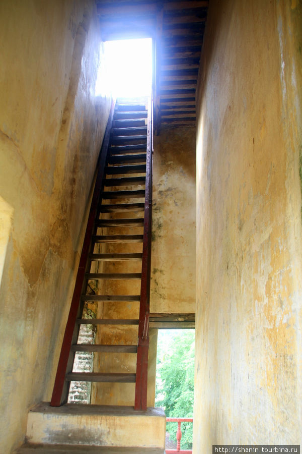 Лестница наверх Мандалай, Мьянма
