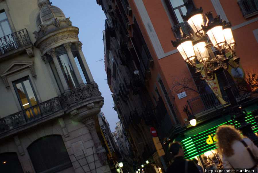 Улица Boqueria Барселона, Испания