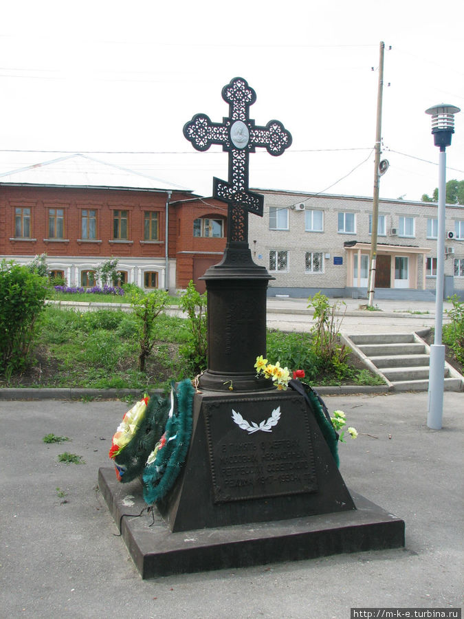 Крест в память жертв репрессий 1937 года