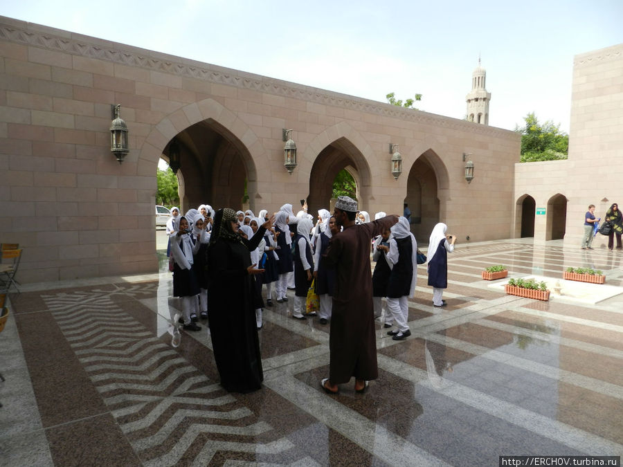 Арабские женщины Оман