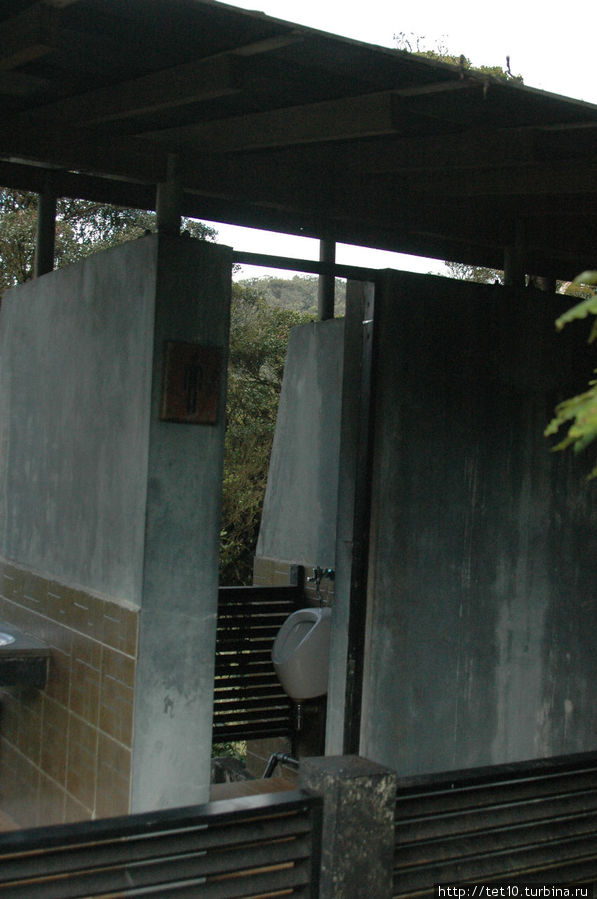 Туалет с видом на природу Хортон-Плэйнс Национальный Парк, Шри-Ланка