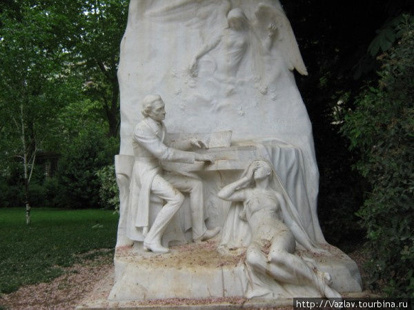Памятник Фредерику Шопену Париж, Франция