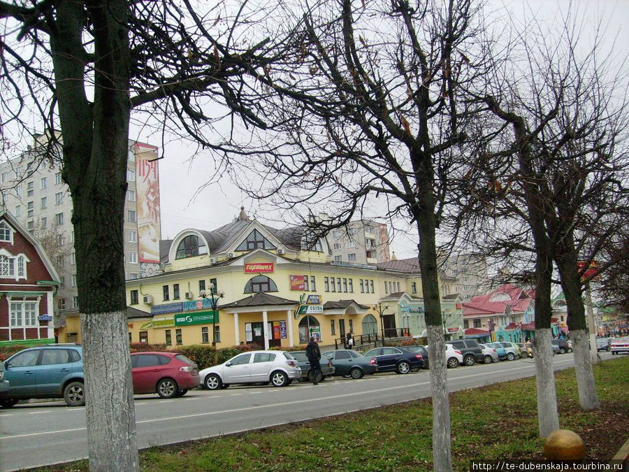 Кажется, само время остановилось на улицах этого удивительного города. Дмитров, Россия