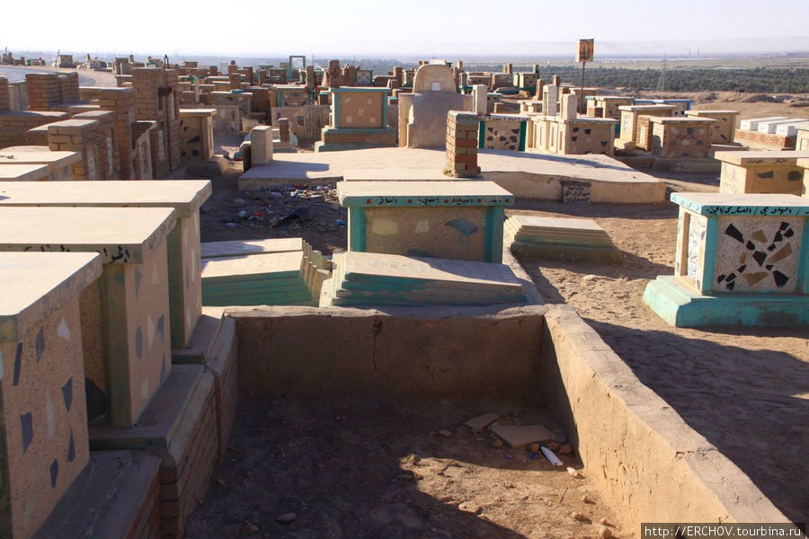 По древней Месопотамии      Ч 28  Наджафское кладбище Ан-Наджаф, Ирак