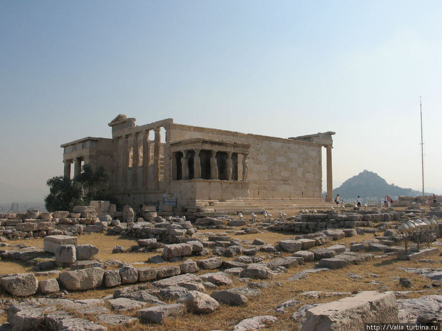 Храмик Эрехтеина на Акрополе Греция