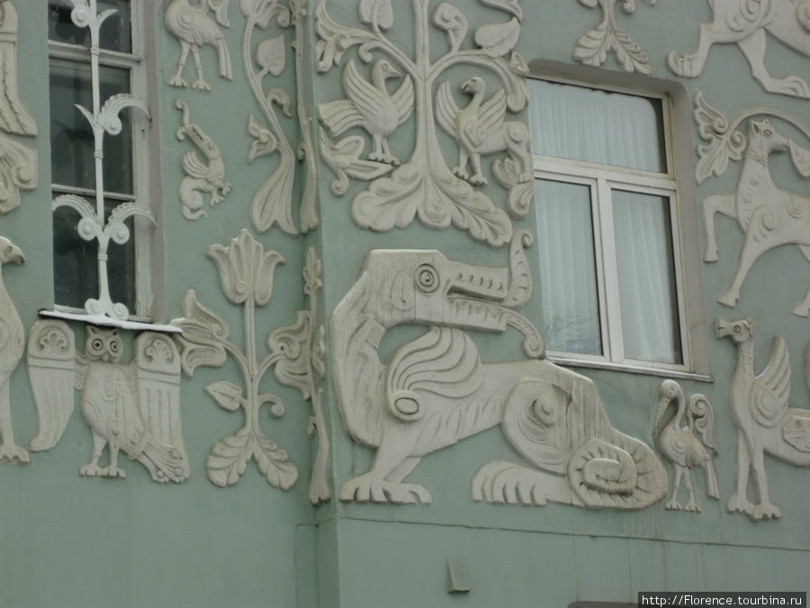 Животные невиданой красы в доме на Чистопрудном бульваре Москва, Россия
