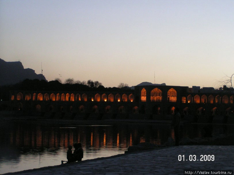 В свете Исфахан, Иран