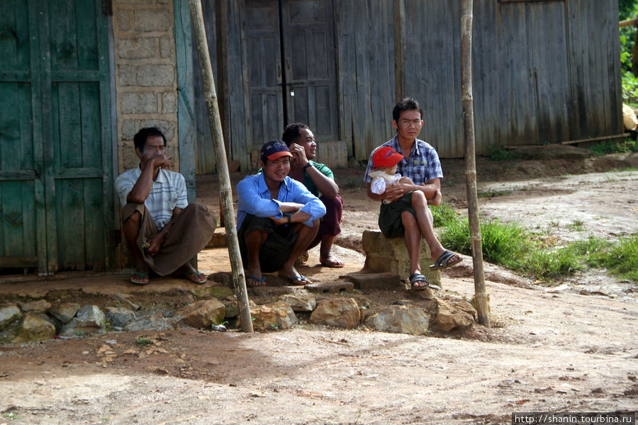 По жизни с улыбкой - жители штата Шан Штат Шан, Мьянма
