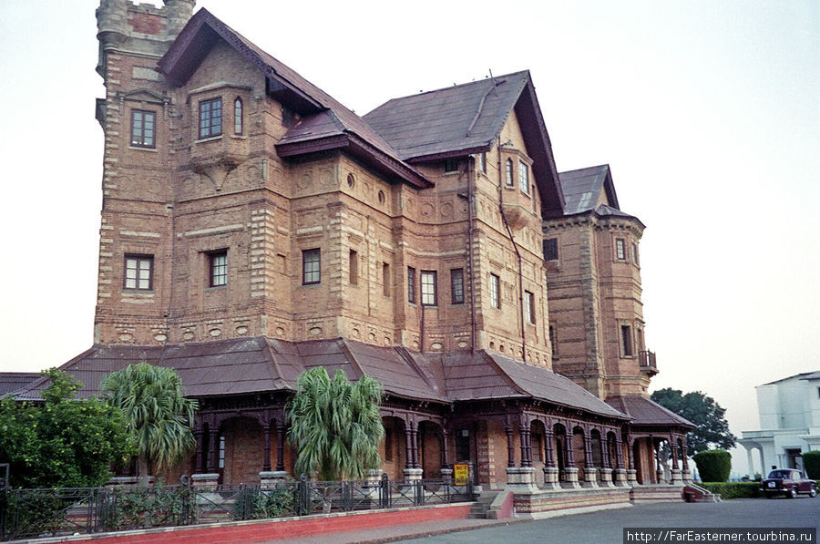 Музей-дворец Амар Махал Джамму, Индия