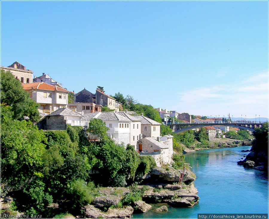 Неретва — река в Боснии и Герцеговине и Хорватии. Длина — 225 км, из которых 203 км река течёт по Герцеговине, а последние 22 км по хорватской жупании Дубровник-Неретва. Впадает в Неретванский канал (залив Адриатического моря). Мостар, Босния и Герцеговина