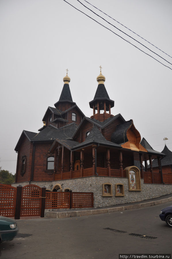 Освященная купель рядом с новым храмом Харьков, Украина