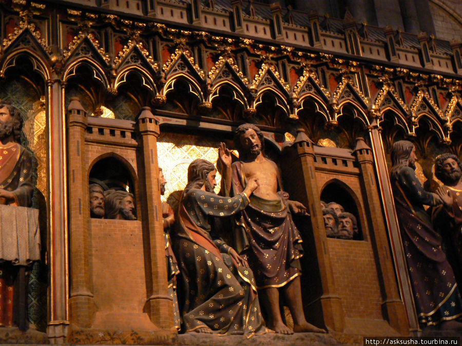 Собор Парижской Богоматери (фрагмент интерьера) Париж, Франция