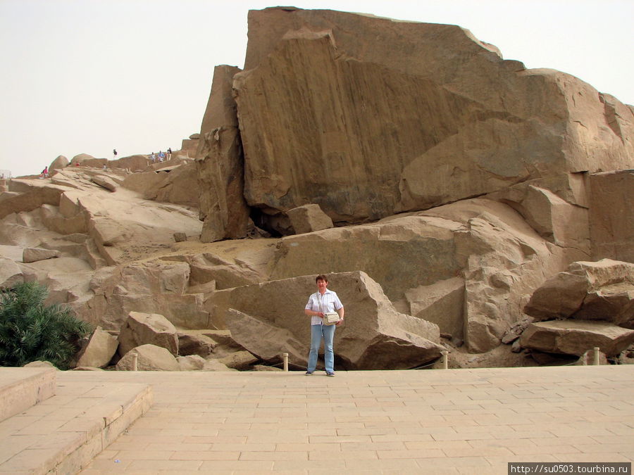 Вход в каменоломню Египет