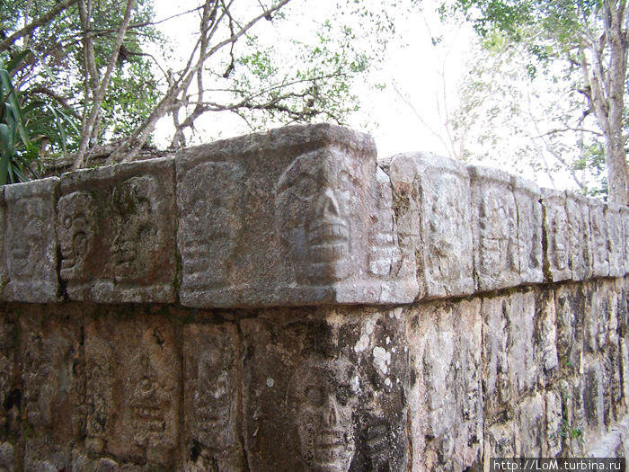Чичен-Ица - Колодец племени Ица Чичен-Ица город майя, Мексика
