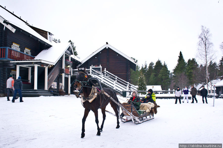 Катание на санях, запряженных лошадьми, по территории комплекса Нурмес, Финляндия