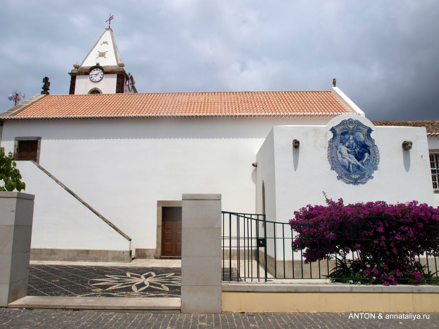 Церковь Носа-Сеньора-да-Пьедади. Остров Порту-Санту, Португалия