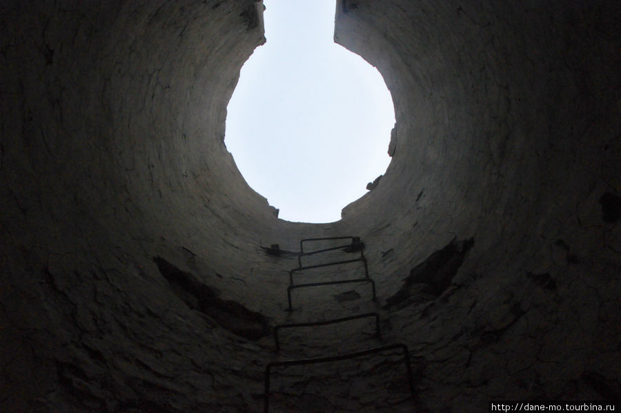 Внутри водонапорной башни Горловка, Украина