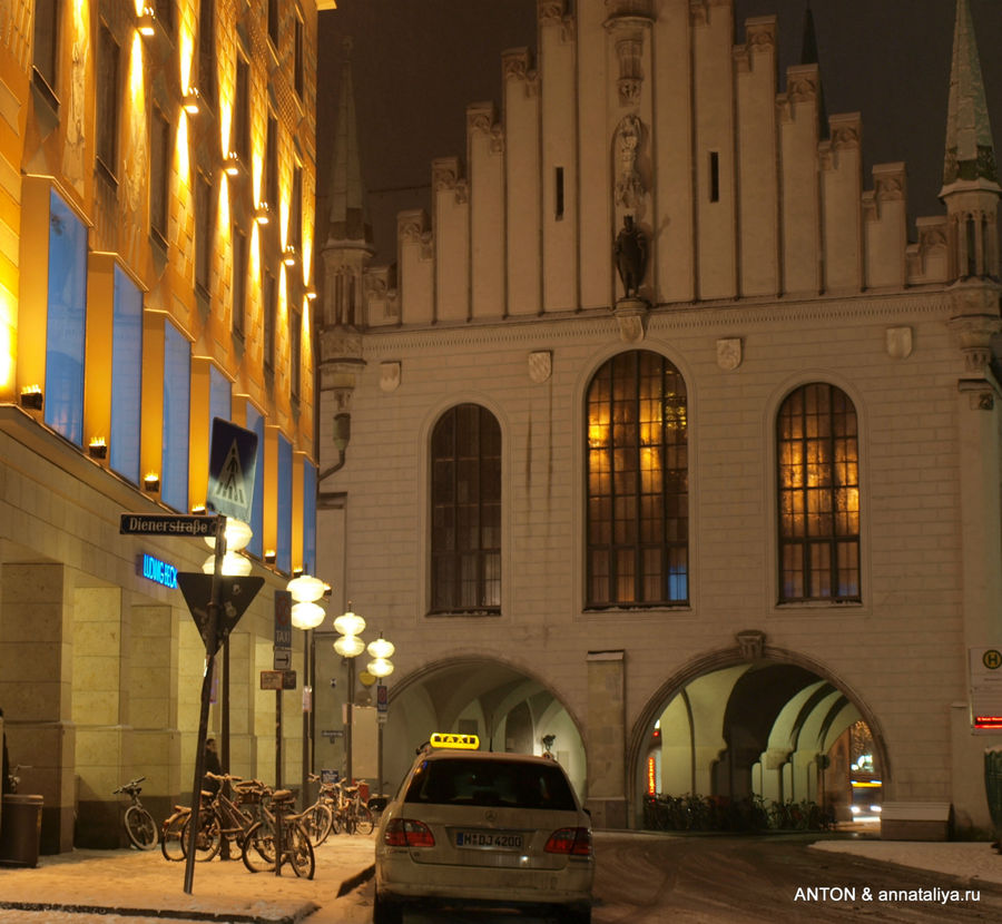 Марианплац в снегу. Мюнхен, Германия