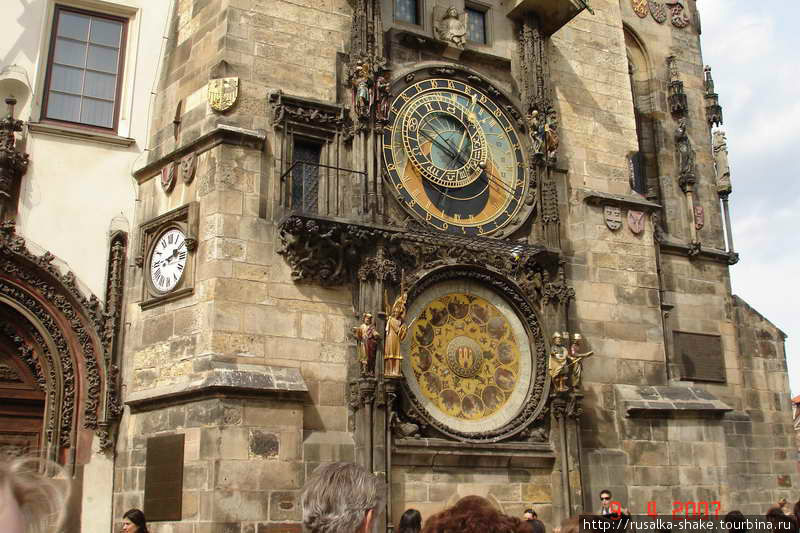 Часы Орлой на Староместской площади Прага, Чехия