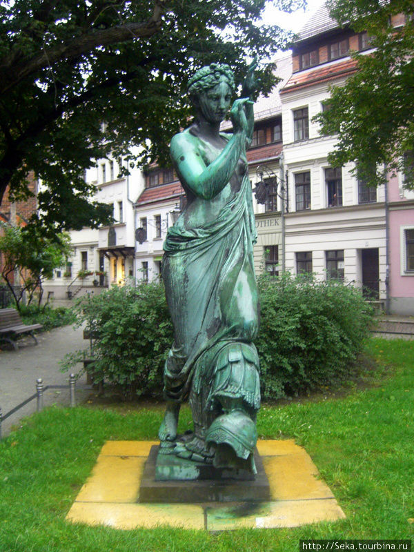 Скульптура Клио Берлин, Германия