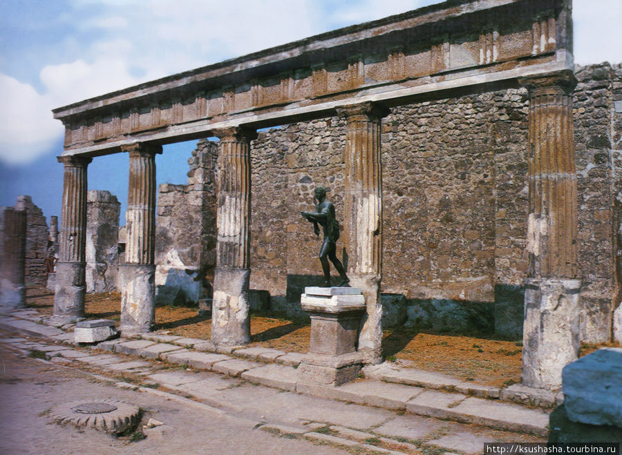 Храм Апполона Помпеи, Италия