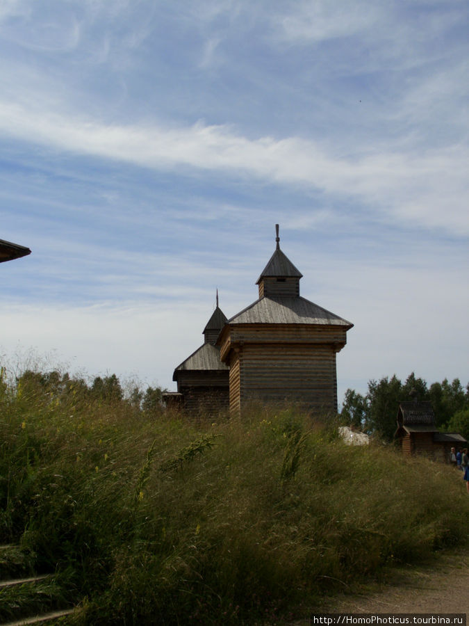 Крепостная башня Листвянка, Россия