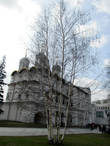 Патриарший дворец с церковью Двенадцати Апостолов и выставочный зал в Одностолпной палате.