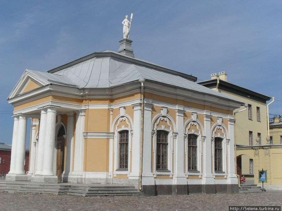 Прогулка по Петропавловской крепости Санкт-Петербург, Россия