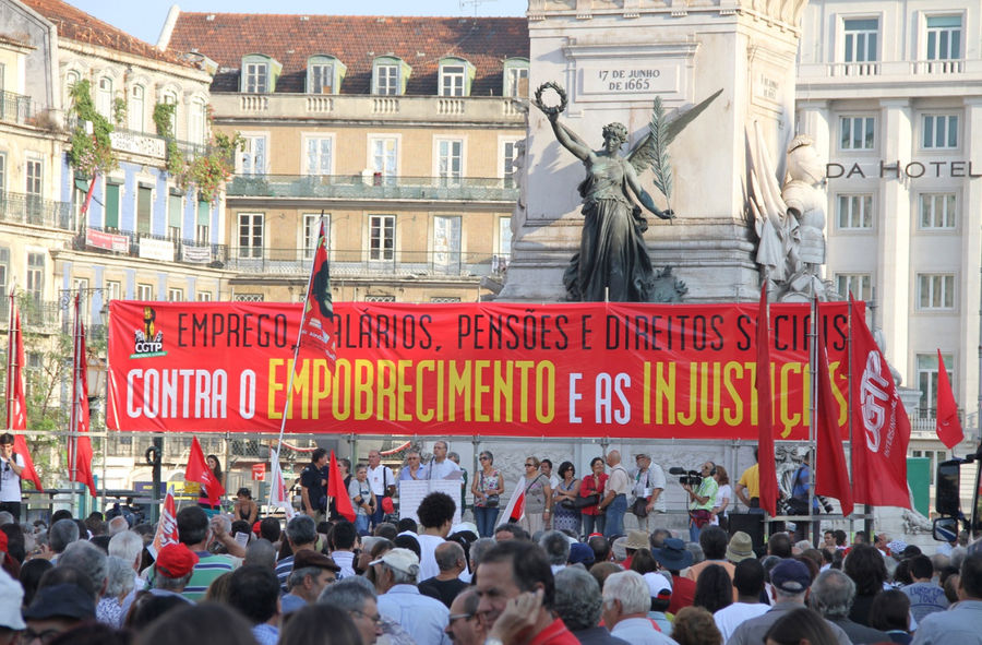 Городские случайности — митинг в Лиссабоне Лиссабон, Португалия
