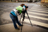 Турист (Рома) фотографирует на Гороховой улице