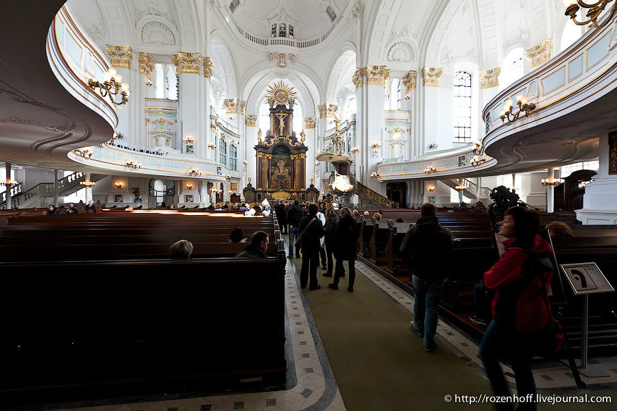 St. Michael - сверху и изнутри Гамбург, Германия