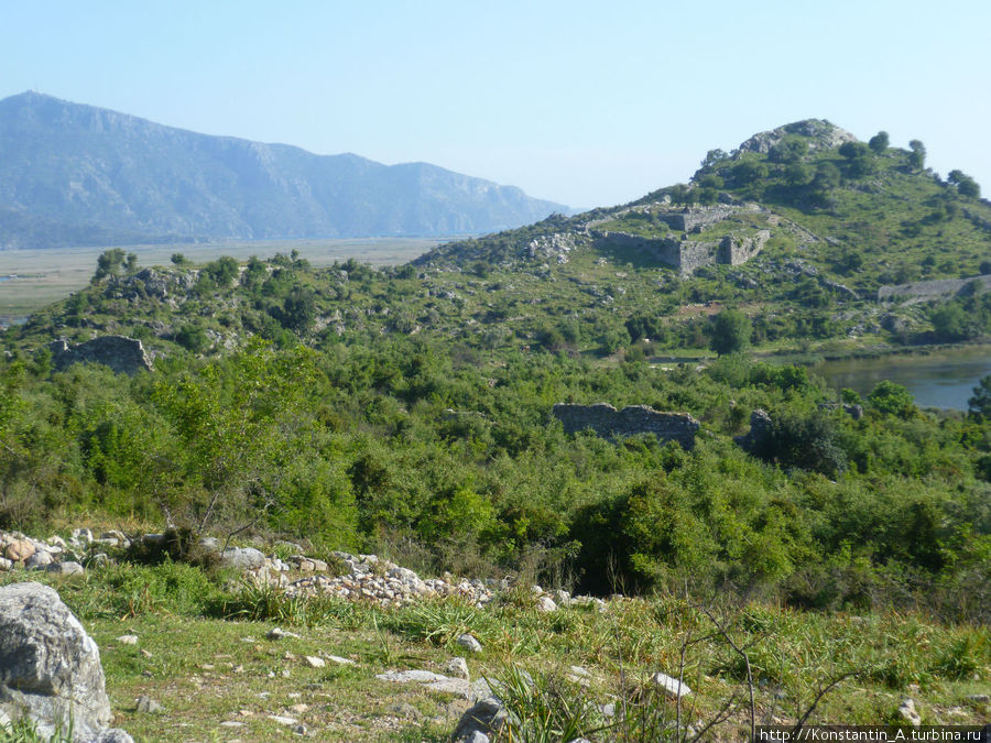 вид на долину от замка Кёйджегиз, Турция