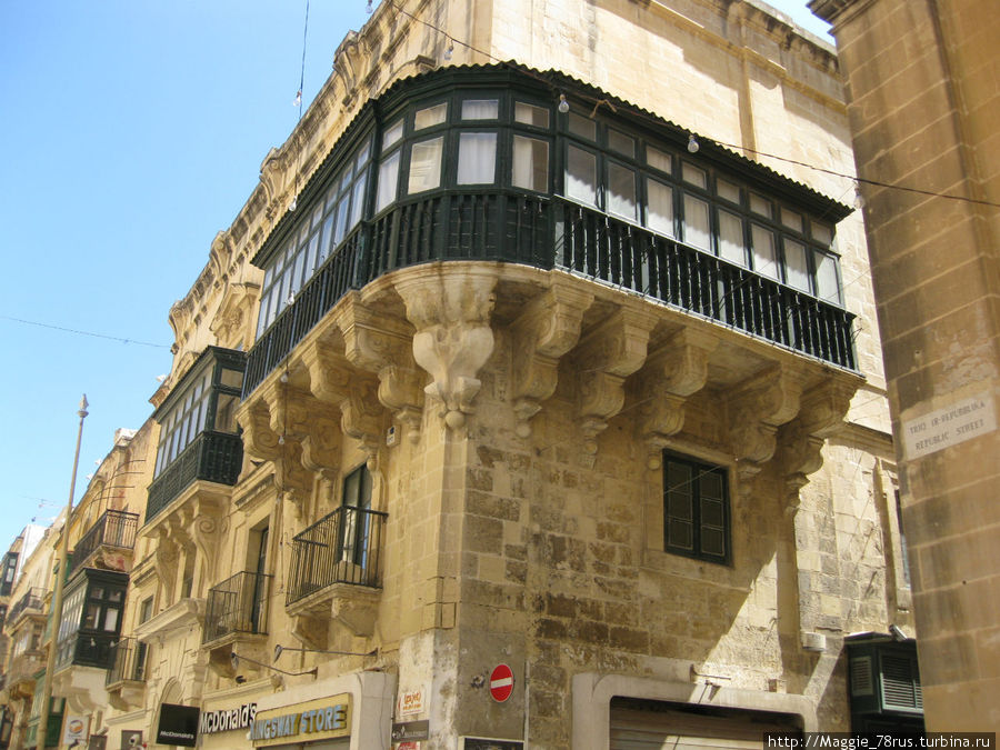 Валлетта-город дворцов, которые возводили для себя рыцари ордена. Так выглядит снаружи Grand Master’s palace Валлетта, Мальта