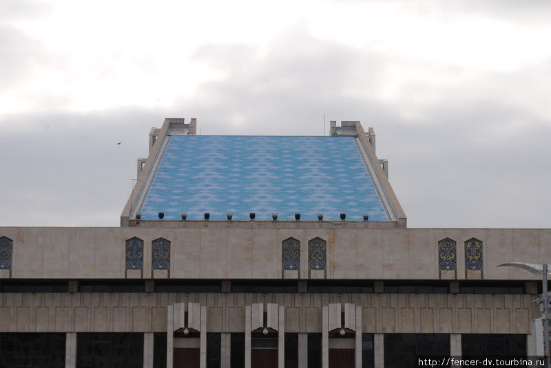 Театр Камала: дом с голубой крышей Казань, Россия