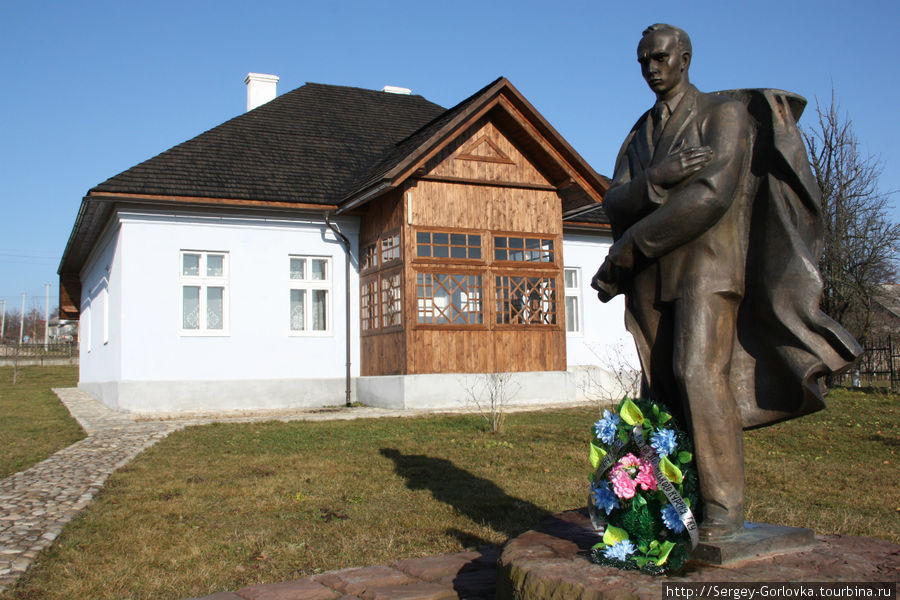 Музей Степана Бандеры Калуш, Украина