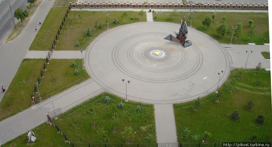 Вид на центральную часть Мемориала с 16 этажа Киев, Украина