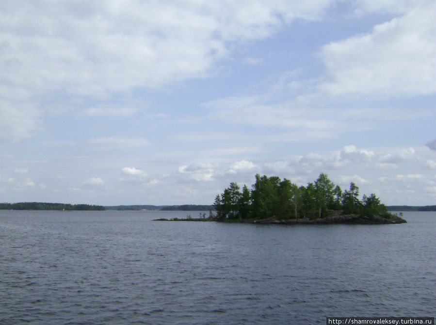 По озеру на кораблике Савонлинна, Финляндия