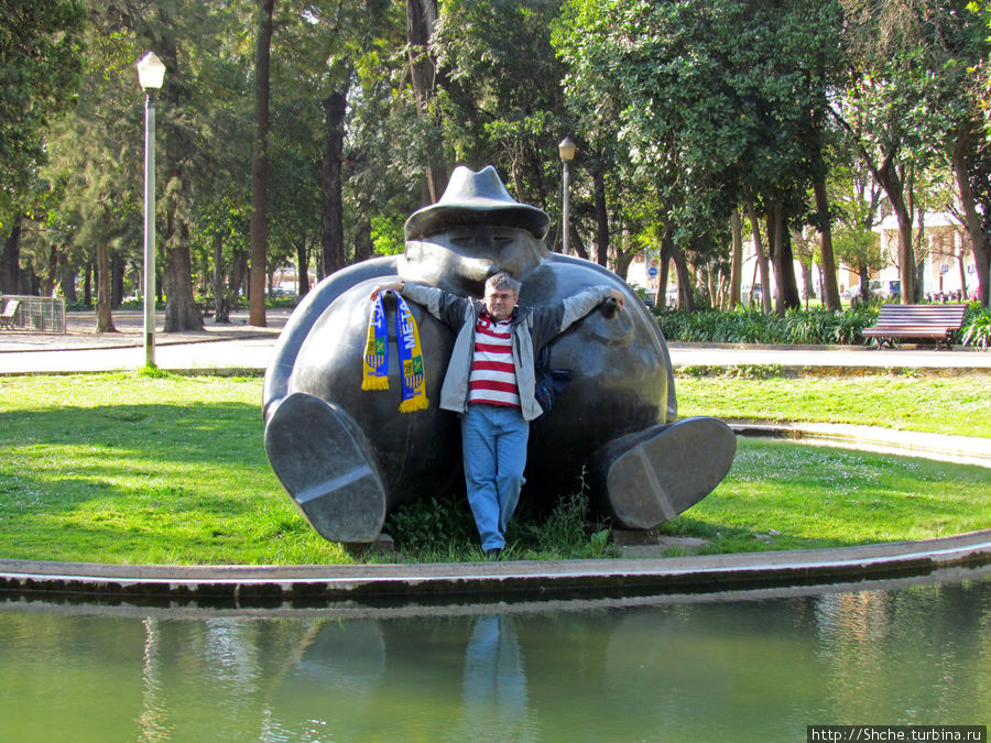 Сад Campo Grande — здесь не ступает нога туриста Лиссабон, Португалия