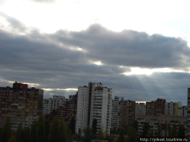 Фотоприложение к путевой заметке Небесные пейзажи над Киевом Киев, Украина