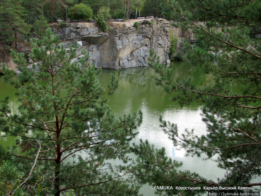 Искусственное озеро  Высокий Камень Коростышев, Украина