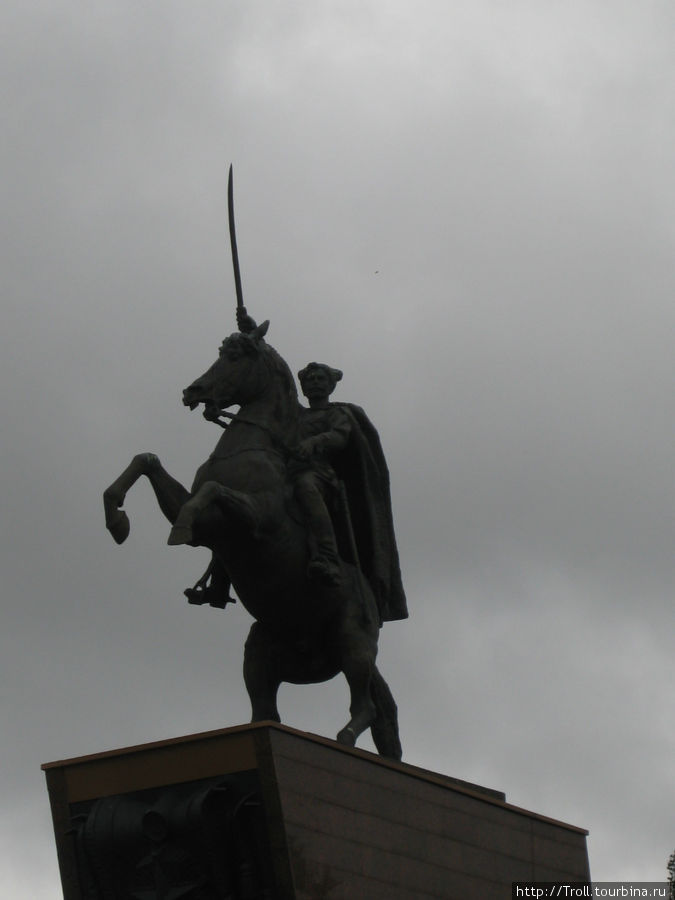 Памятник чапаеву рисунок