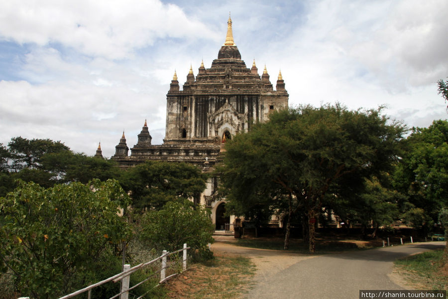 Храм Тхат Бинь Ю Баган, Мьянма