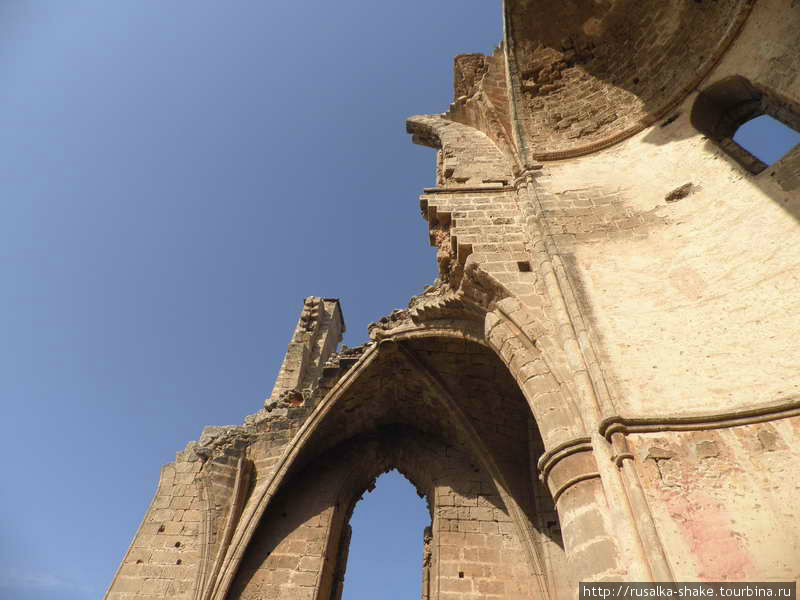 Руины  греческой церкви Святого Георгия Фамагуста, Турецкая Республика Северного Кипра